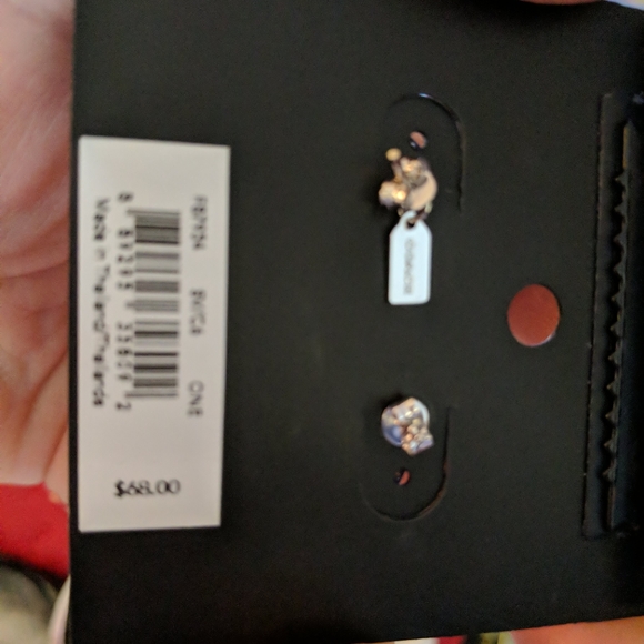 Coach earrings and matching bracelet's - Picture 5 of 6